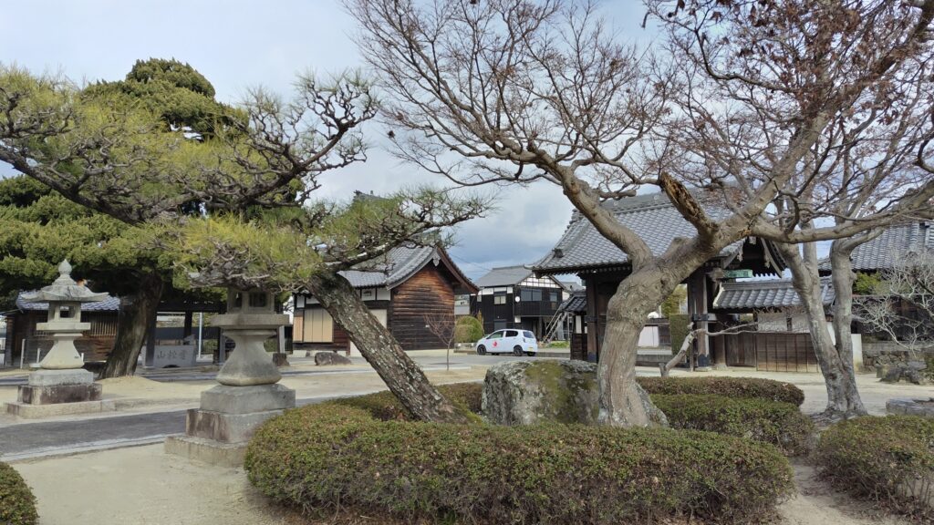 正法寺境内（岡崎市東本郷町）写真②｜本堂・参道・境内施設 約370年の歴史が積み重なった古刹