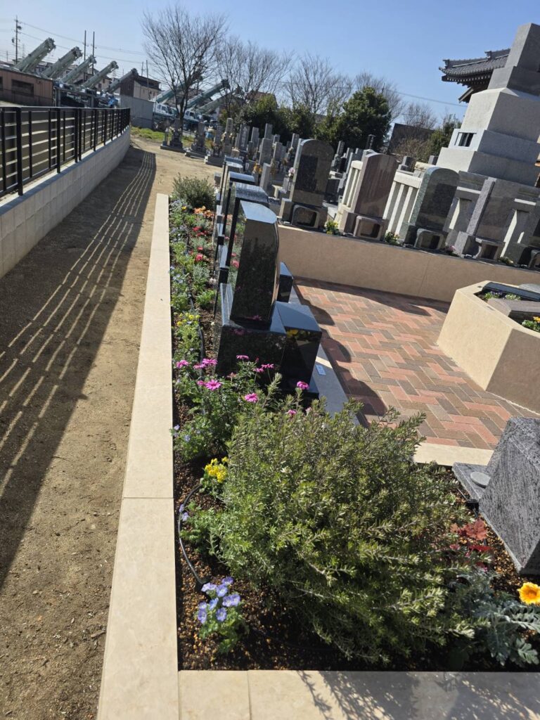 岡崎矢作南はなえみ墓園 購入者がLINEでシェアした実際のお参りの様子・墓石環境