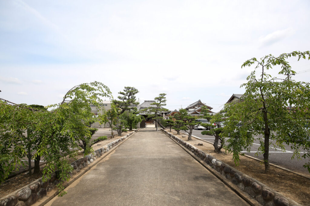 妙禅寺 境内・寺院装飾｜日蓮宗の伝統建築の意匠 小牧はなえみ墓園