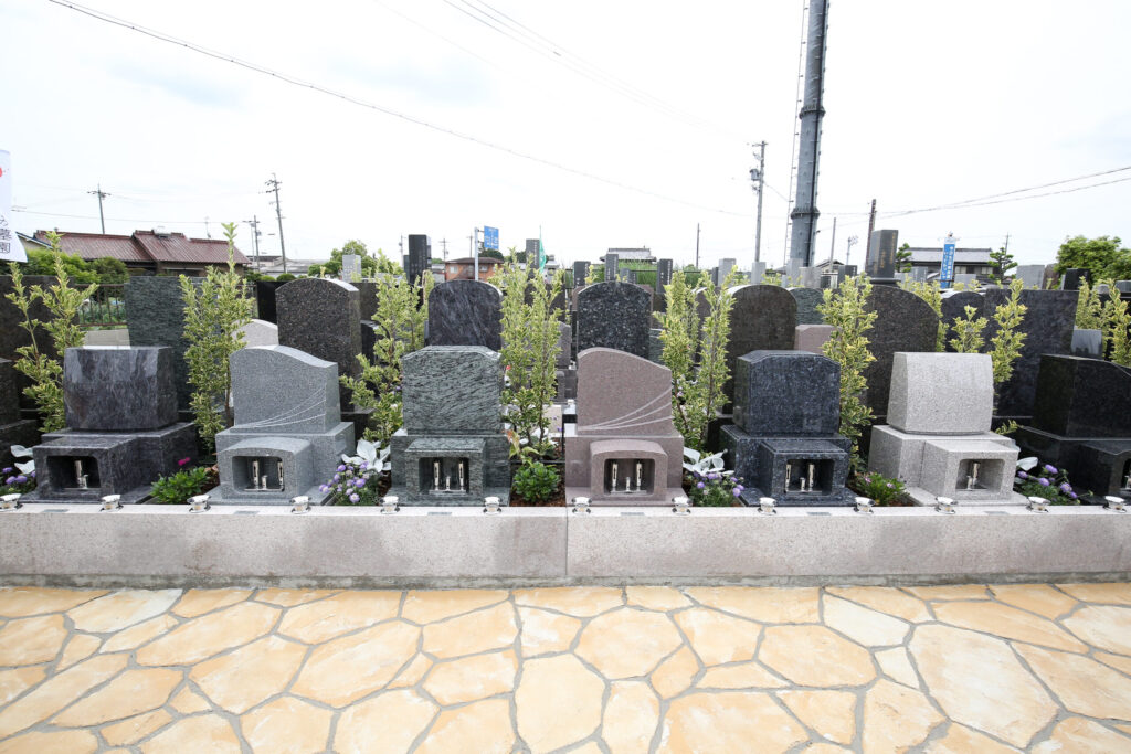 小牧はなえみ墓園 購入者ギャラリー｜妙禅寺境内に広がる庭園型墓園の全景