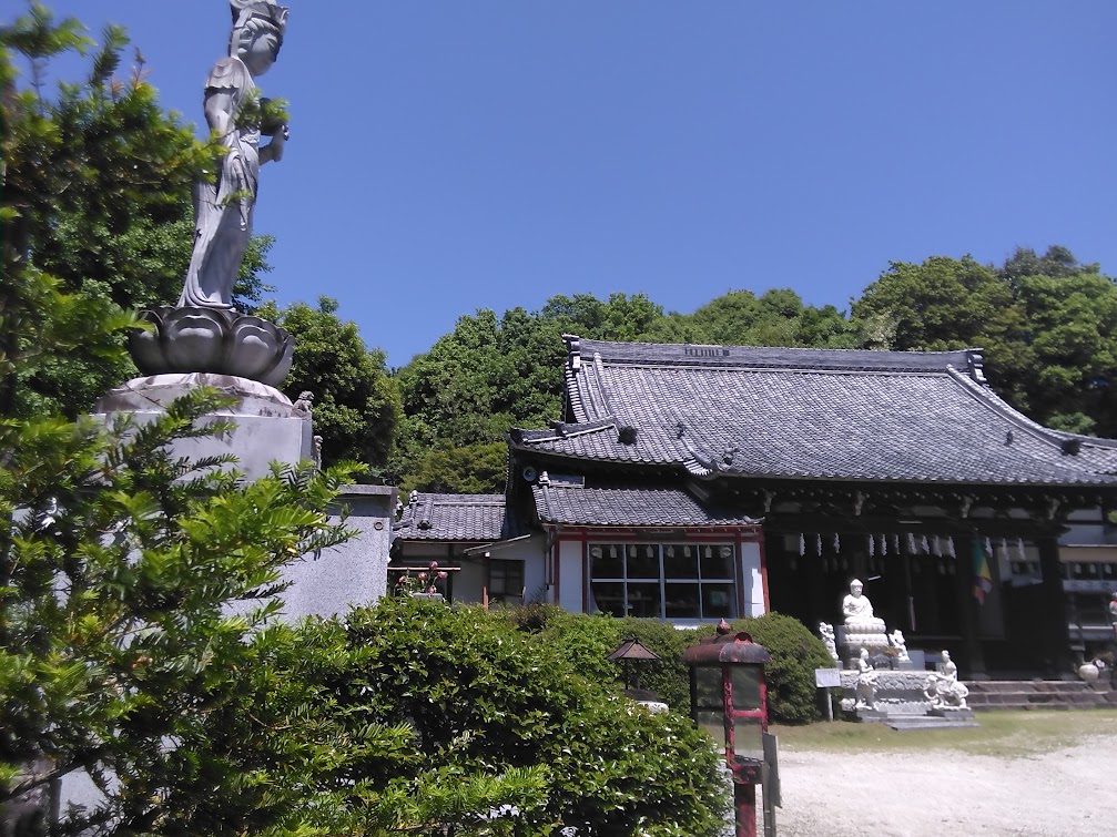 東天竺山世尊寺（せそんじ）外観｜1929年建立 岡崎市出身・志賀重昂発願 日本唯一の金銅釈迦説法立像を本尊 岡崎東公園内