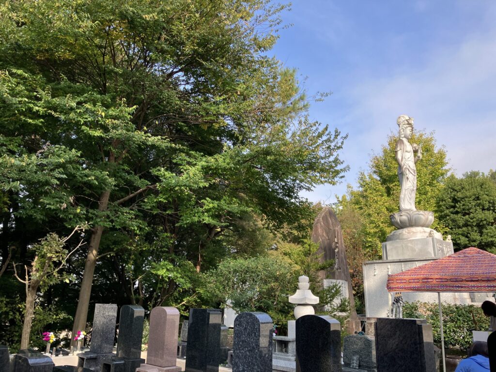 岡崎東公園はなえみ墓園の整備された墓園全景⑤｜岡崎市欠町天上田 世尊寺境内 東公園敷地内