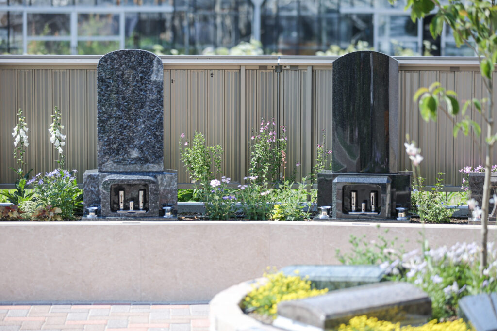 豊川はなえみ墓園の本堂横区画｜年忌法要直後のお参りに便利な動線