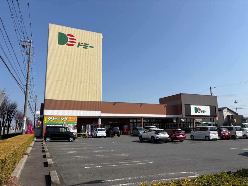 西尾はなえみ墓園 周辺景観③｜ドミー寺津店から車2分 バロー平坂店から車3分 日常の買い物のついでにお参り可能