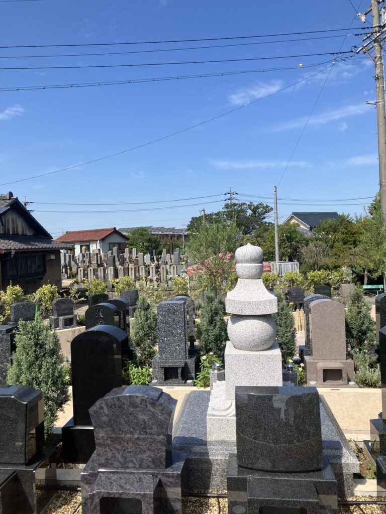 西尾はなえみ墓園五輪塔（阿弥陀院境内）①｜西尾市楠村町 1132年創建の浄土宗阿弥陀院が永代供養