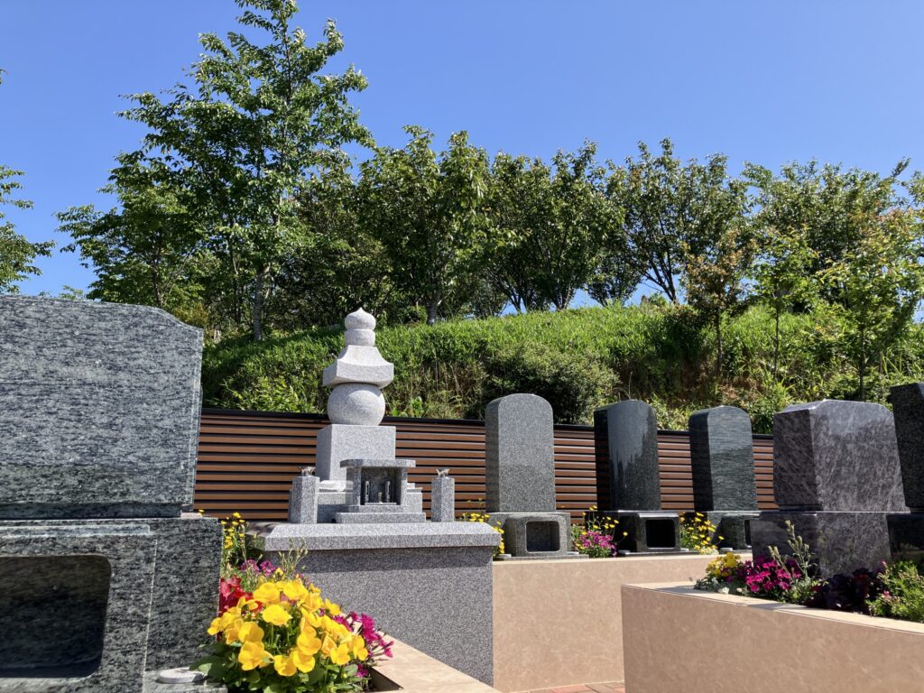 岡崎本宿はなえみ墓園
