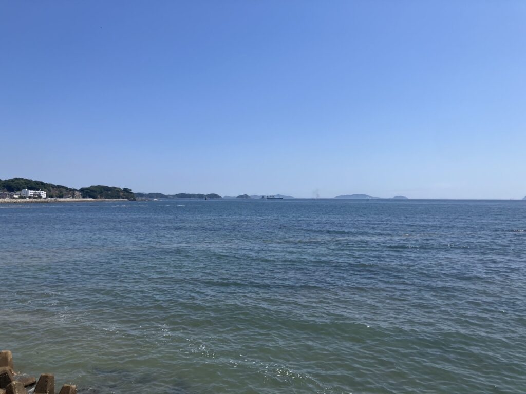 美浜はなえみ墓園周辺スポット/奥田海岸 美浜町の奥田海岸から望む伊勢湾｜海が見える知多半島・美浜はなえみ墓園周辺