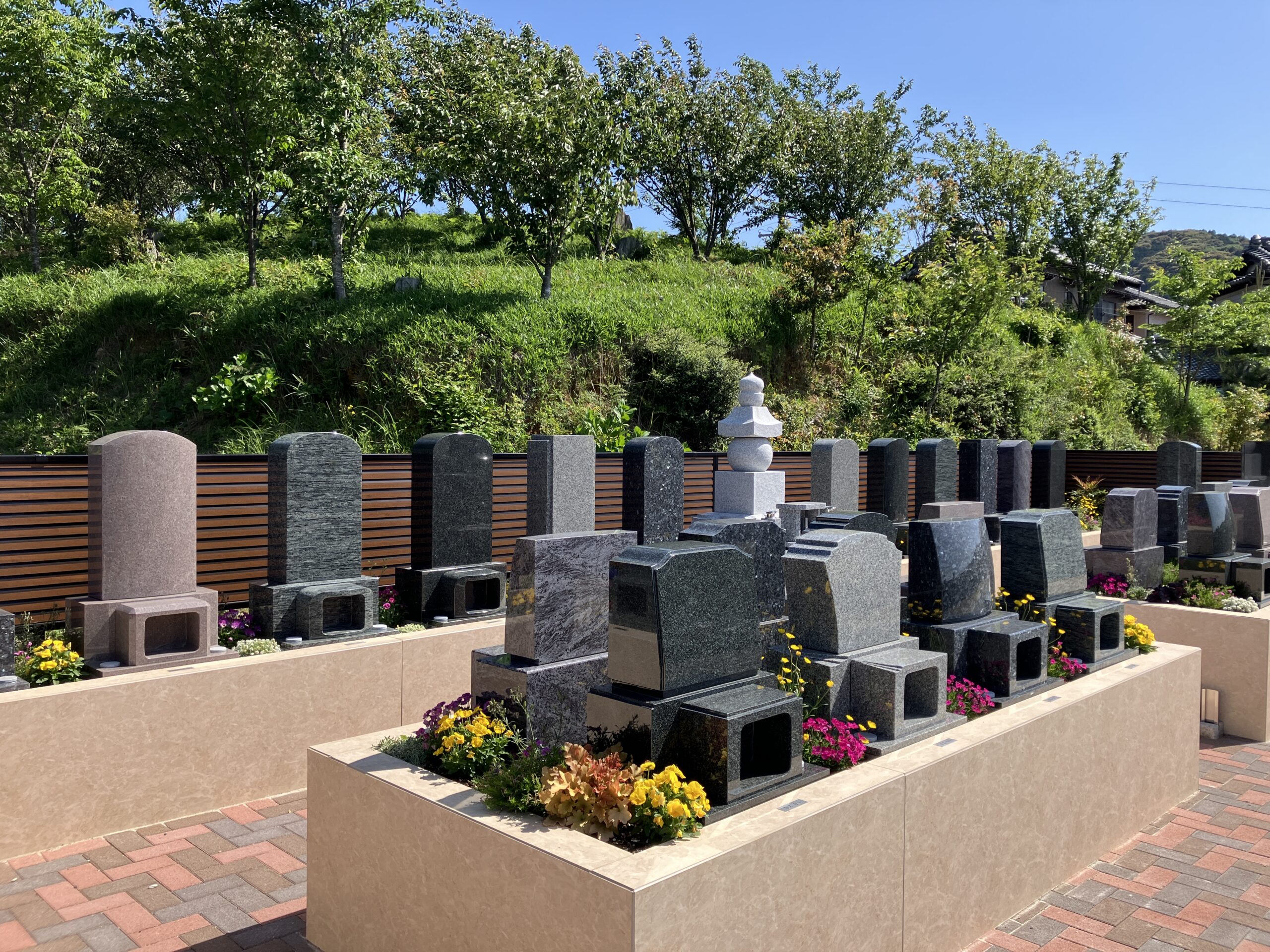岡崎本宿はなえみ墓園｜はなえみ墓園