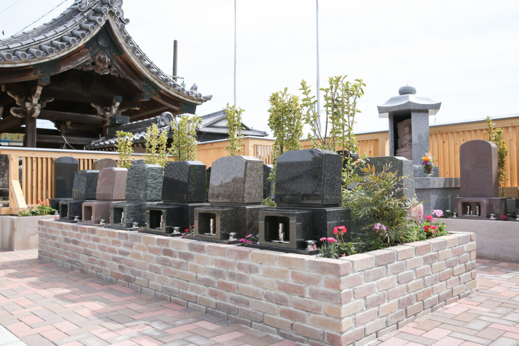 一宮はなえみ墓園(妙泰寺)　洋型墓石の写真